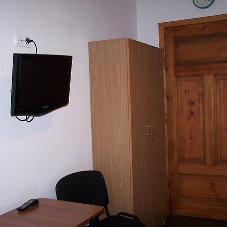 Film Hostel Познань Экстерьер фото