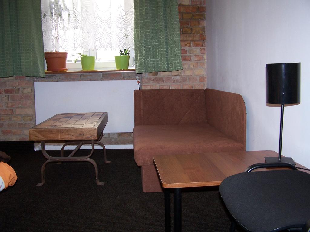 Film Hostel Познань Экстерьер фото