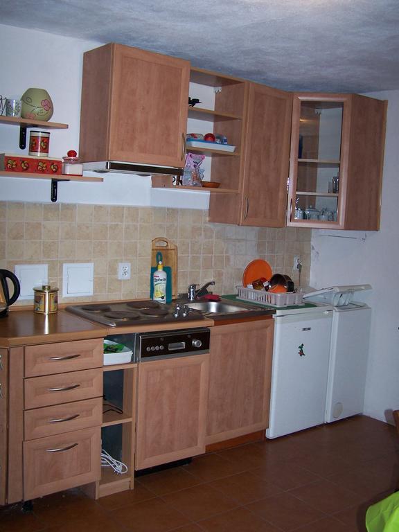 Film Hostel Познань Экстерьер фото