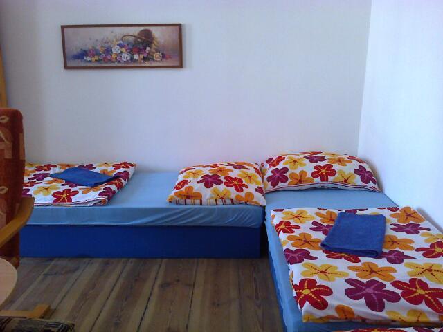 Film Hostel Познань Экстерьер фото