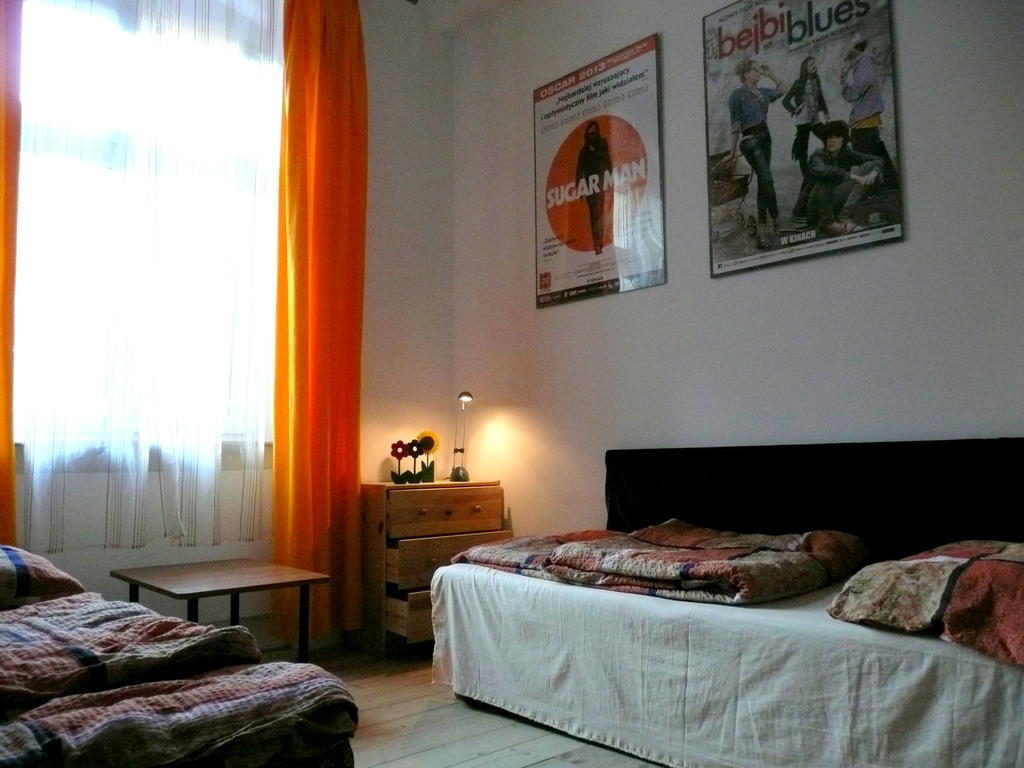Film Hostel Познань Экстерьер фото